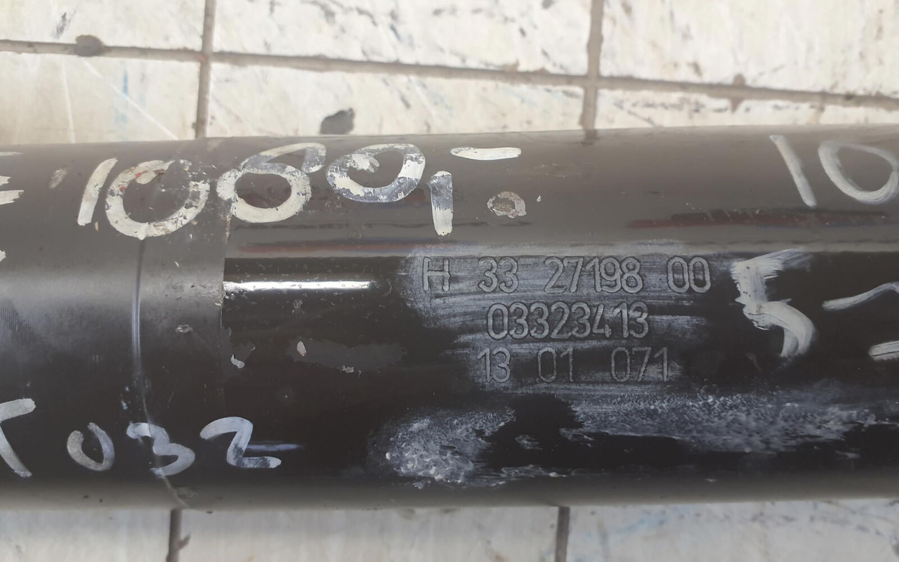 Grove GMK steering cylinder with length sensor - Cilindru hidraulic pentru Automacara: Foto 5 Grove GMK steering cylinder with length sensor - Cilindru hidraulic pentru Automacara: Foto 5