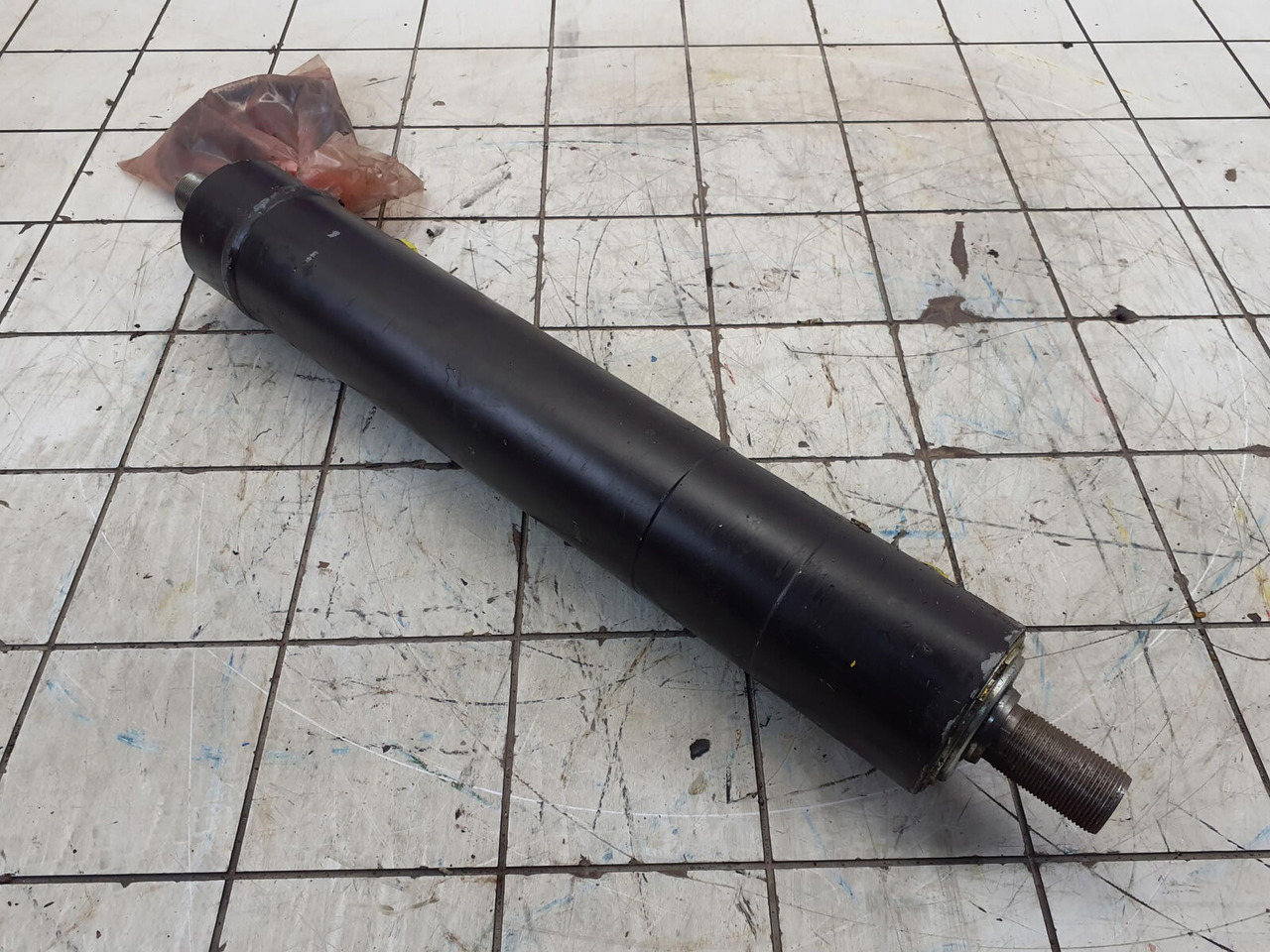 Grove GMK steering cylinder with length sensor - Cilindru hidraulic pentru Automacara: Foto 3 Grove GMK steering cylinder with length sensor - Cilindru hidraulic pentru Automacara: Foto 3