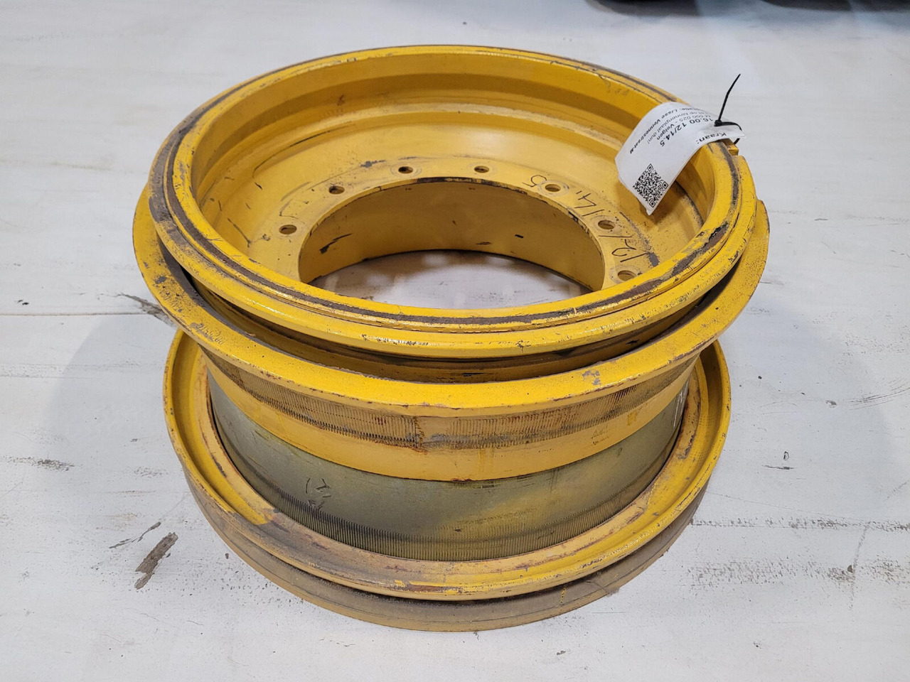 Grove Rim 445/95R25 12 14 5p - Jantă pentru Macara: Foto 1 Grove Rim 445/95R25 12 14 5p - Jantă pentru Macara: Foto 1