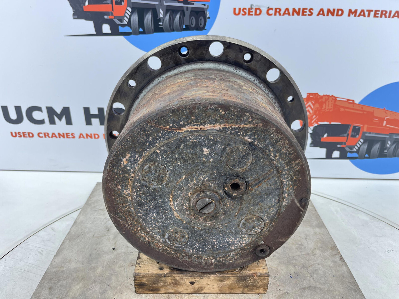 Krupp KMK 8350 planetary gear 22-25-74-40-4pl-H185-46 - Transmisie finală pentru Automacara: Foto 1 Krupp KMK 8350 planetary gear 22-25-74-40-4pl-H185-46 - Transmisie finală pentru Automacara: Foto 1
