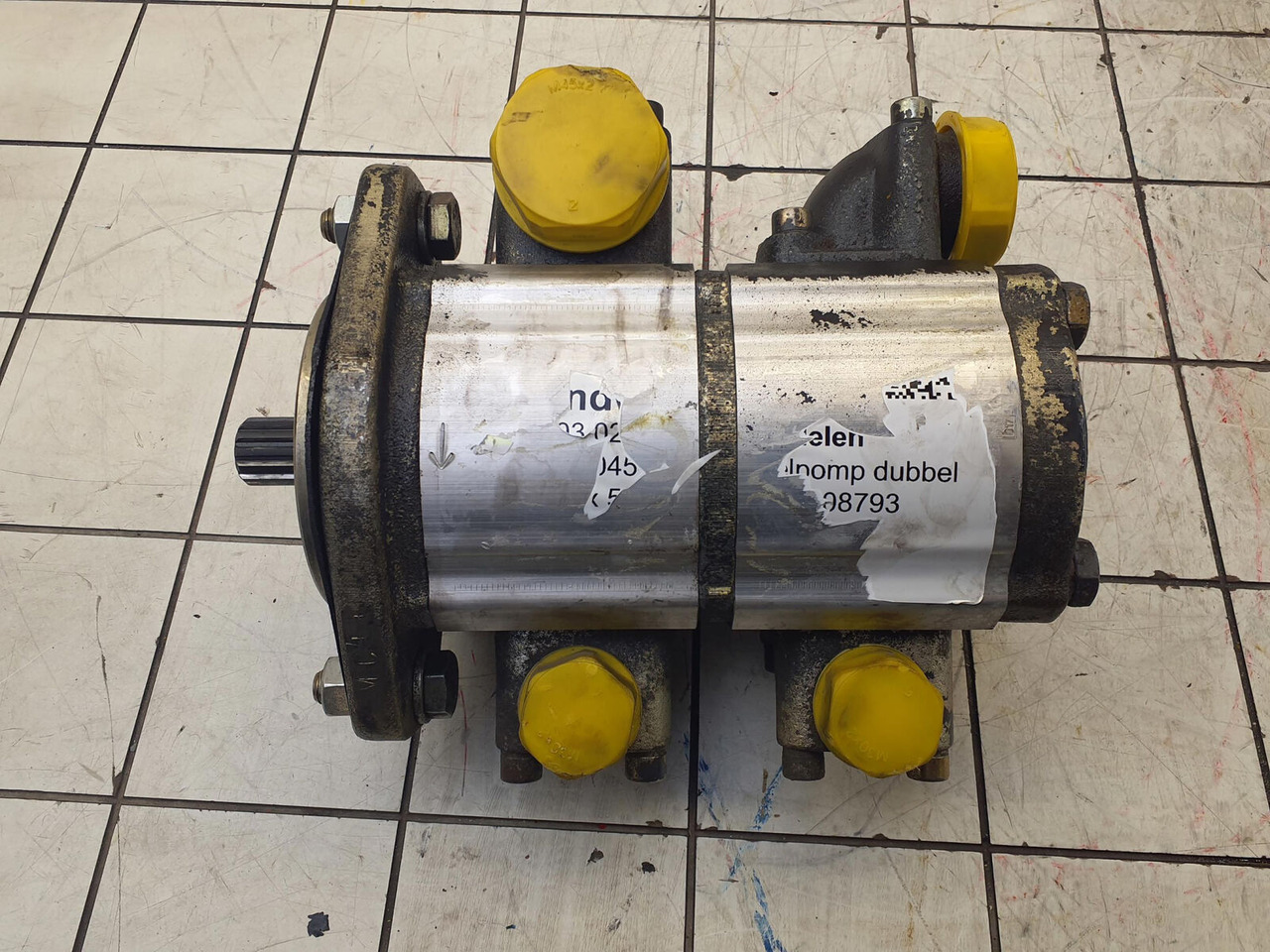 Liebherr LTM 1045-3.1 dual gear pump - Pompa hidraulica pentru Automacara: Foto 5 Liebherr LTM 1045-3.1 dual gear pump - Pompa hidraulica pentru Automacara: Foto 5