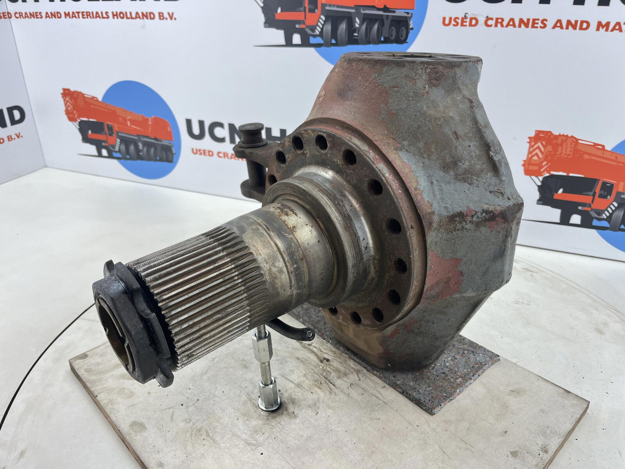 Liebherr LTM 1050-1 steering knuckle 16 holes axle 3 right - Fuzeta pentru Automacara: Foto 1 Liebherr LTM 1050-1 steering knuckle 16 holes axle 3 right - Fuzeta pentru Automacara: Foto 1