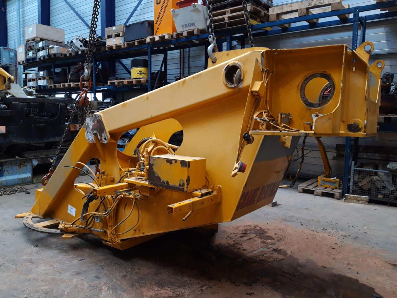 Liebherr LTM 1055-3.2 a frame - Cadru/ Şasiu pentru Automacara: Foto 3 Liebherr LTM 1055-3.2 a frame - Cadru/ Şasiu pentru Automacara: Foto 3