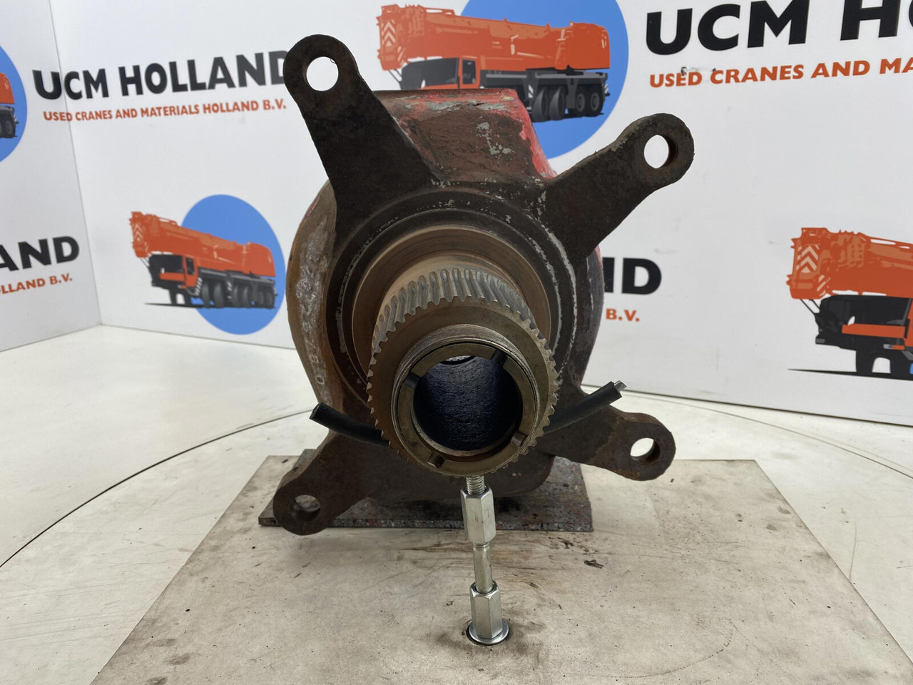 Liebherr LTM 1060 Steering knuckle axle 1 and 2 - Fuzeta pentru Automacara: Foto 2 Liebherr LTM 1060 Steering knuckle axle 1 and 2 - Fuzeta pentru Automacara: Foto 2