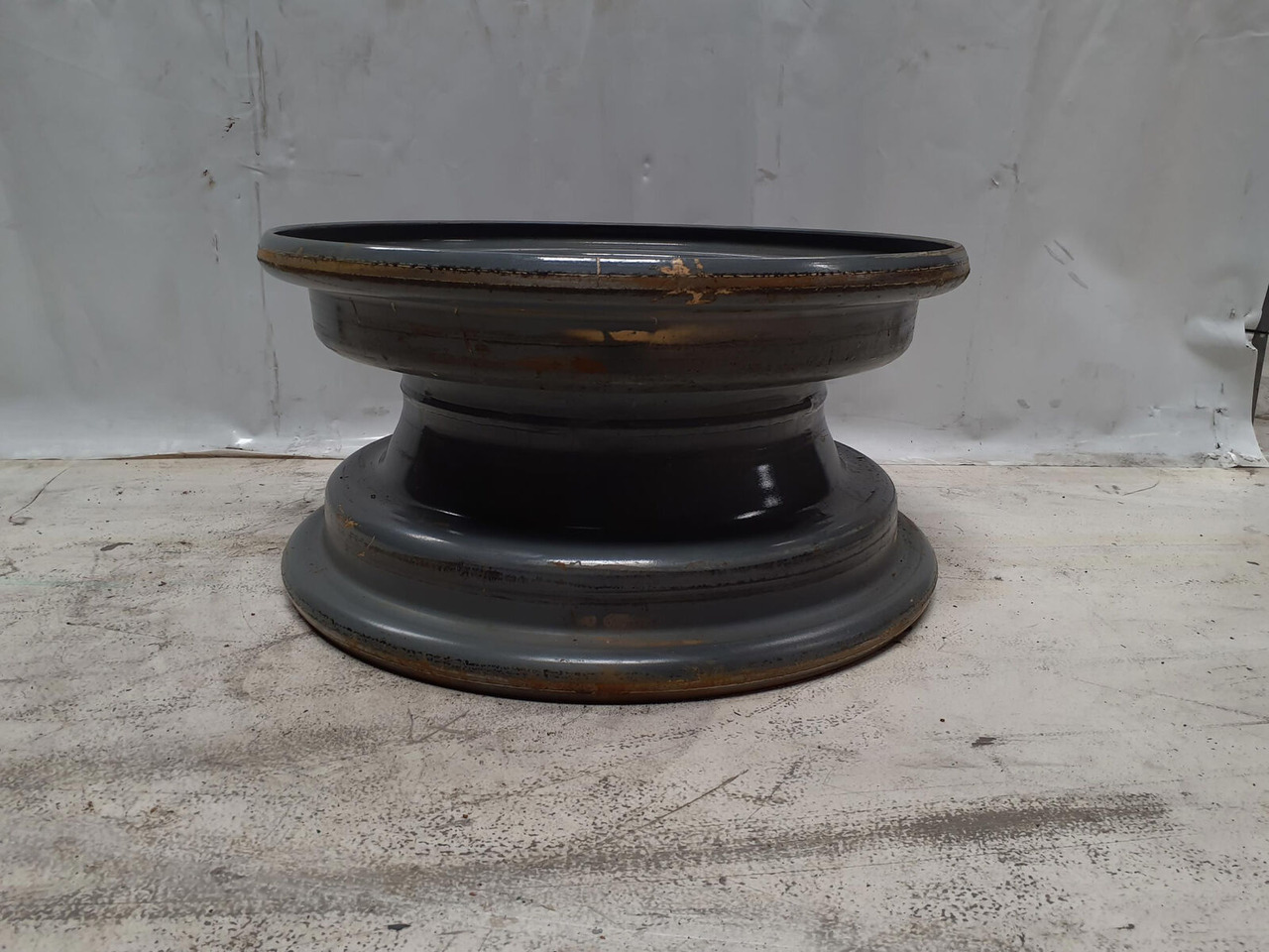 Liebherr Rim 445/95R25 10 12 1p - Jantă pentru Macara: Foto 2 Liebherr Rim 445/95R25 10 12 1p - Jantă pentru Macara: Foto 2