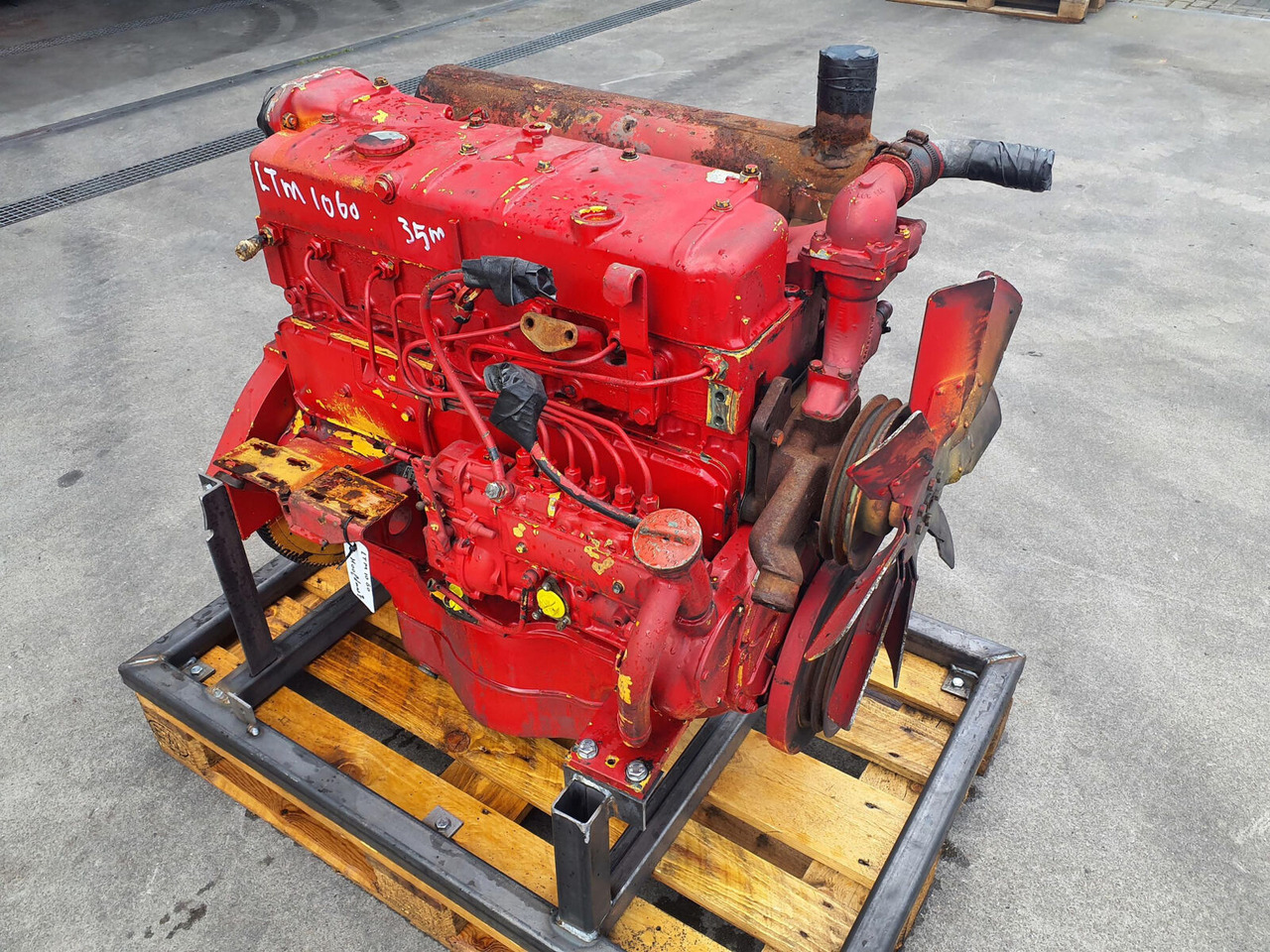 Mercedes-Benz LTM 1060 engine Mercedes OM 352 - Motor pentru Automacara: Foto 1 Mercedes-Benz LTM 1060 engine Mercedes OM 352 - Motor pentru Automacara: Foto 1
