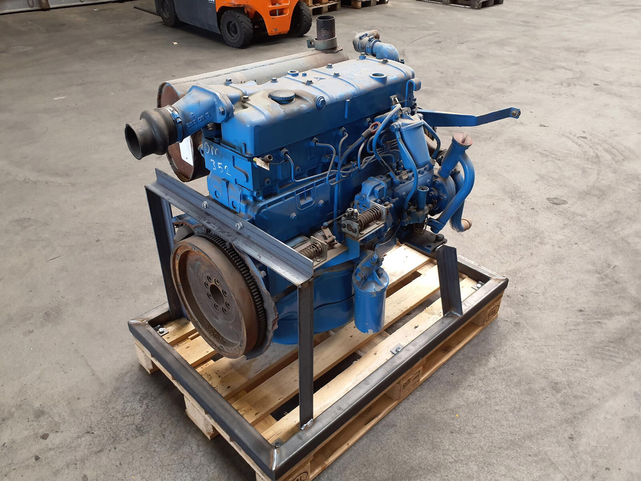 Mercedes-Benz LTM 1070 engine Mercedes OM 352 A - Motor pentru Automacara: Foto 5 Mercedes-Benz LTM 1070 engine Mercedes OM 352 A - Motor pentru Automacara: Foto 5