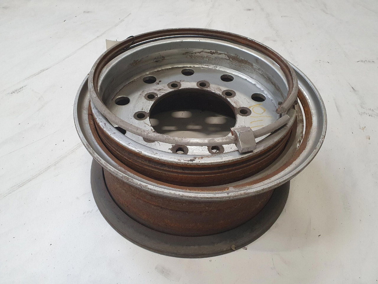 Rim 445/95R25 10 11 5p - Jantă pentru Macara: Foto 1 Rim 445/95R25 10 11 5p - Jantă pentru Macara: Foto 1