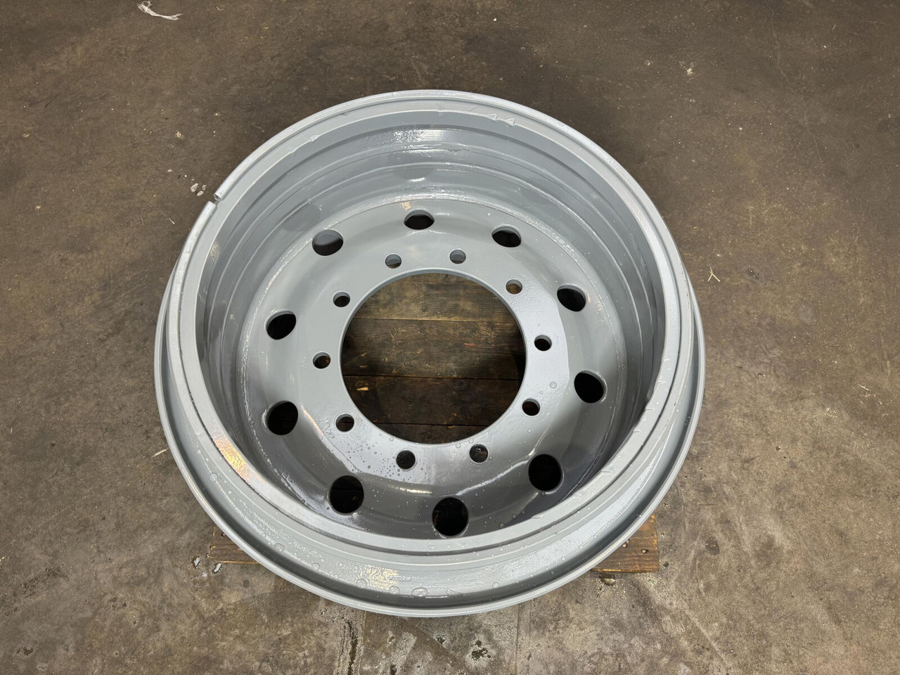 Rim 525/80R25 10 19.5 3p - Jantă pentru Macara: Foto 2 Rim 525/80R25 10 19.5 3p - Jantă pentru Macara: Foto 2