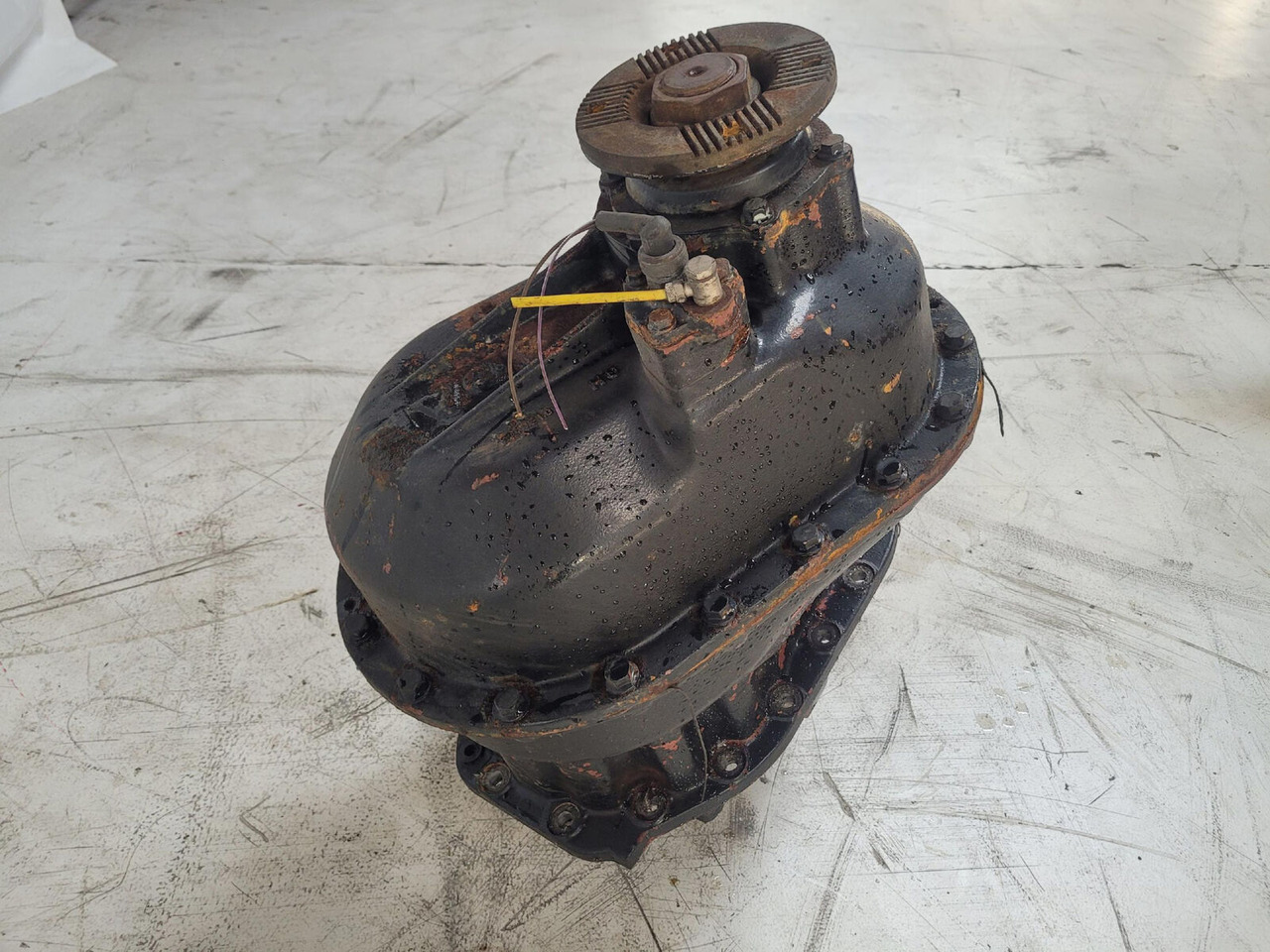 Spierings SK-598 AT 5 mid differential axle 3 - Diferențial pentru Automacara: Foto 5 Spierings SK-598 AT 5 mid differential axle 3 - Diferențial pentru Automacara: Foto 5