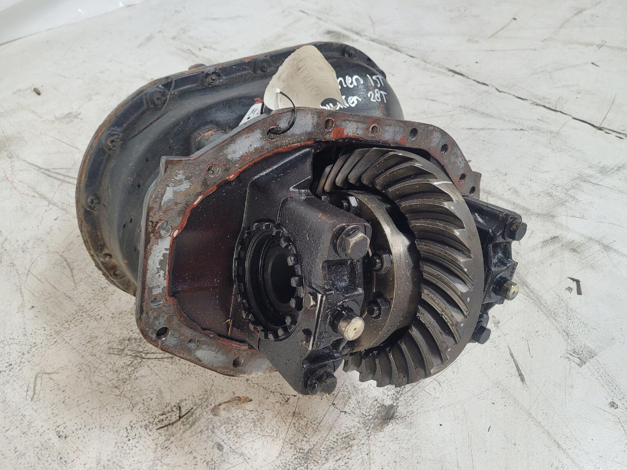 Spierings SK-598 AT 5 mid differential axle 3 - Diferențial pentru Automacara: Foto 2 Spierings SK-598 AT 5 mid differential axle 3 - Diferențial pentru Automacara: Foto 2