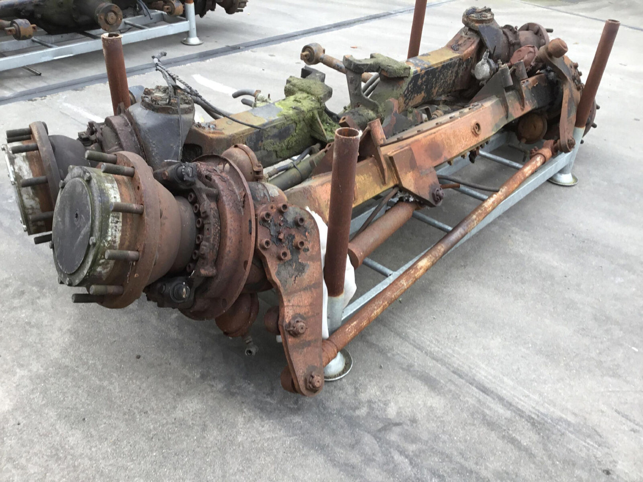 Spierings SK 598 axle 1 - Punte şi piese pentru Automacara: Foto 2 Spierings SK 598 axle 1 - Punte şi piese pentru Automacara: Foto 2