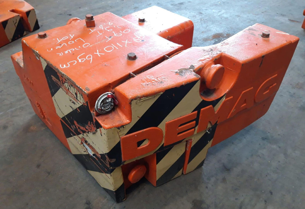 Terex AC 205 counterweight 2.6 ton (0.7/1.9t) - Contragreutate pentru Automacara: Foto 1 Terex AC 205 counterweight 2.6 ton (0.7/1.9t) - Contragreutate pentru Automacara: Foto 1