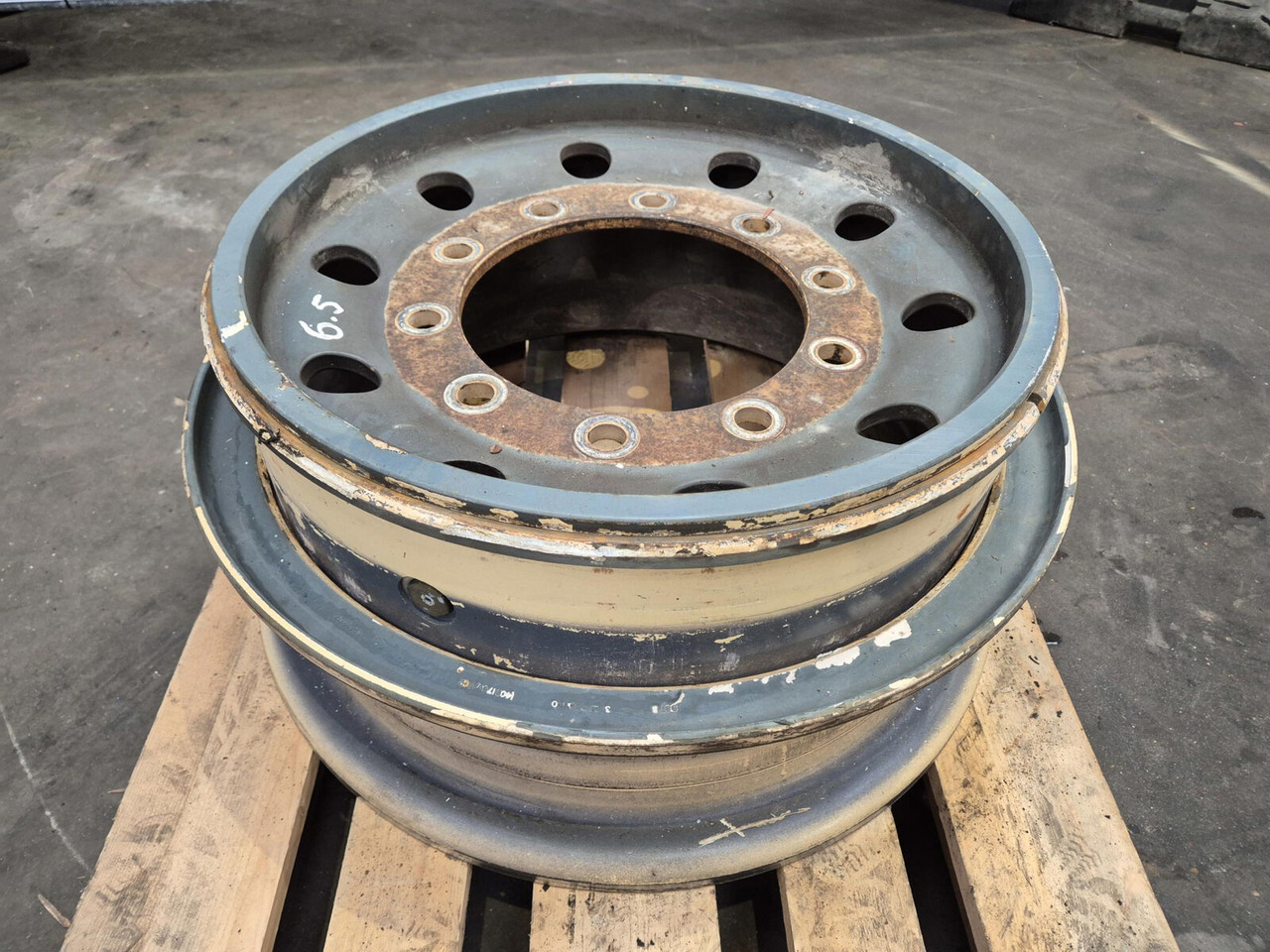 Terex Rim 445/95R25 10 6.5 3p - Jantă pentru Macara: Foto 1 Terex Rim 445/95R25 10 6.5 3p - Jantă pentru Macara: Foto 1