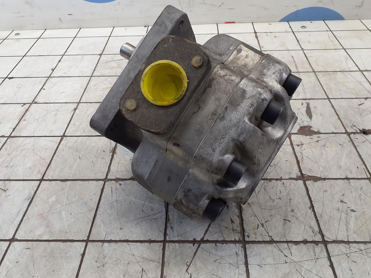 Vickers Hydraulics Vickers high presure gear pump - Pompa hidraulica pentru Automacara: Foto 3 Vickers Hydraulics Vickers high presure gear pump - Pompa hidraulica pentru Automacara: Foto 3