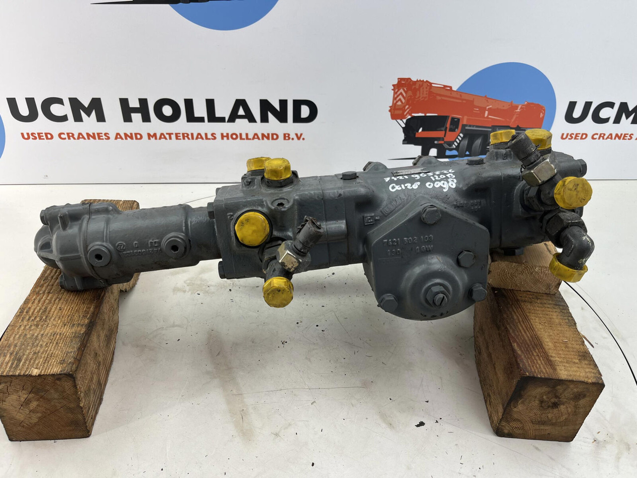 ZF LTM 1050-1 steering box - Casetă de direcție pentru Automacara: Foto 5 ZF LTM 1050-1 steering box - Casetă de direcție pentru Automacara: Foto 5