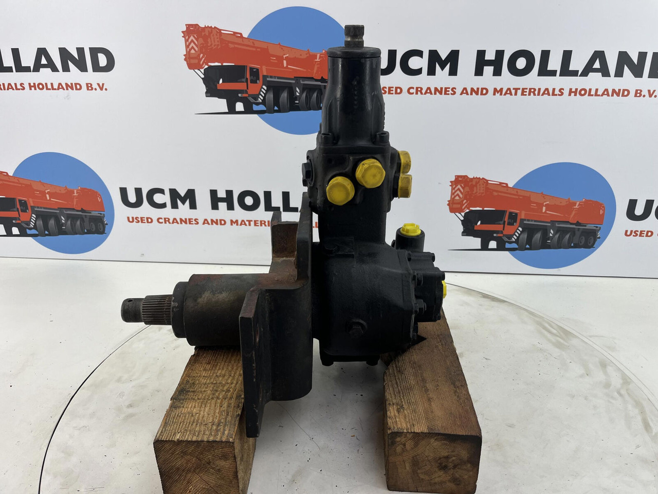 ZF ZF Steering Box - Casetă de direcție pentru Automacara: Foto 3 ZF ZF Steering Box - Casetă de direcție pentru Automacara: Foto 3