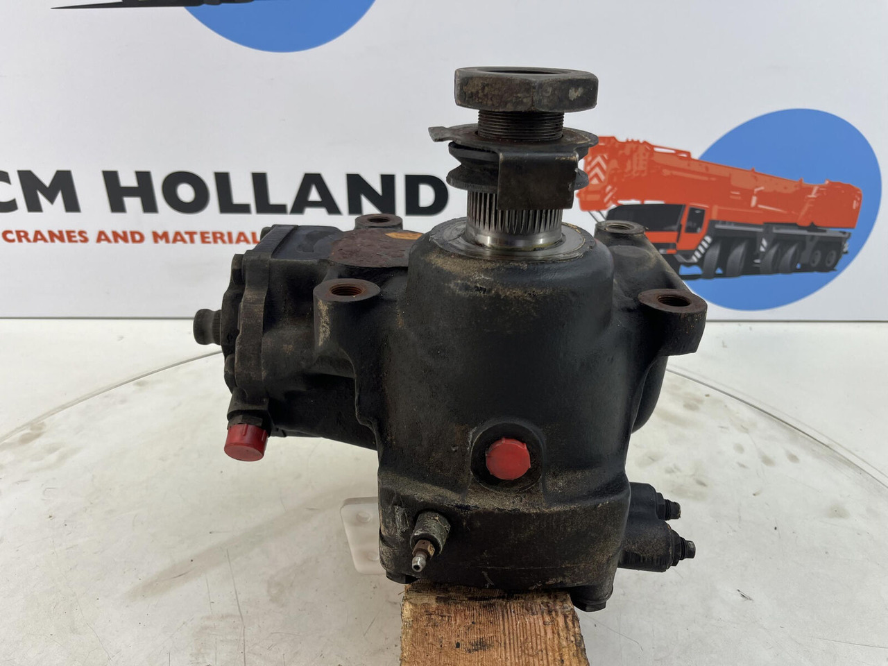 ZF ZF steering box - Casetă de direcție pentru Automacara: Foto 2 ZF ZF steering box - Casetă de direcție pentru Automacara: Foto 2