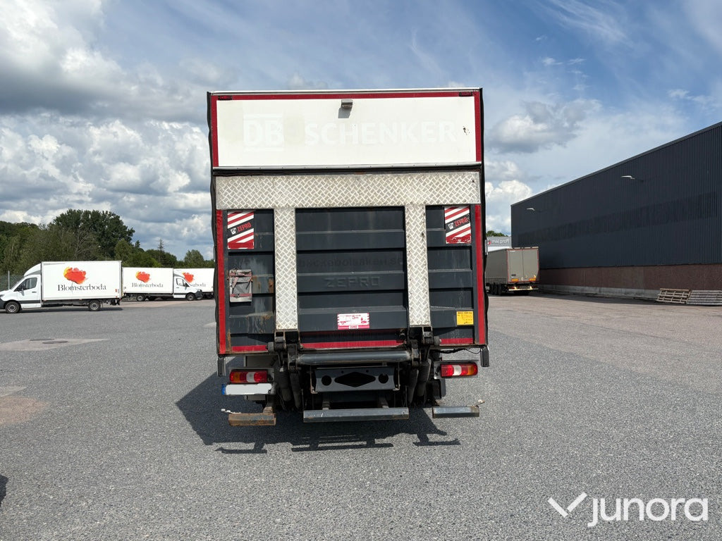 Lastbil Mercedes Atego 1223 - Alte utilaje: Foto 4 Lastbil Mercedes Atego 1223 - Alte utilaje: Foto 4