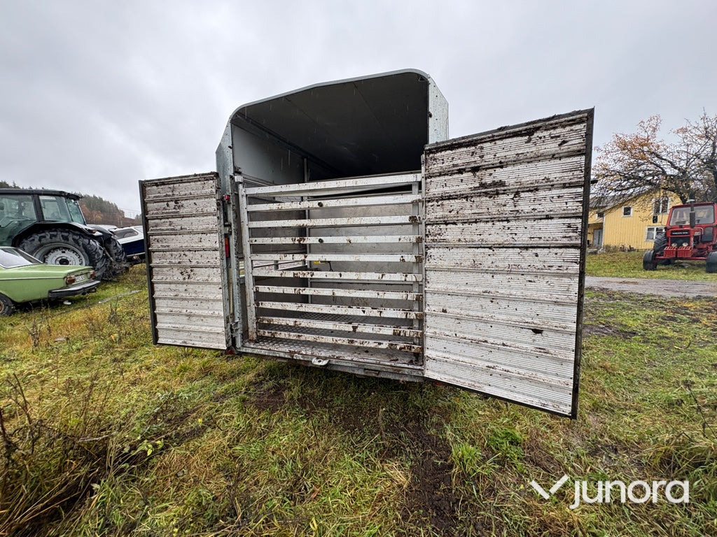 Boskapssläp - Ifor Williams - Remorcă transport animale: Foto 3 Boskapssläp - Ifor Williams - Remorcă transport animale: Foto 3