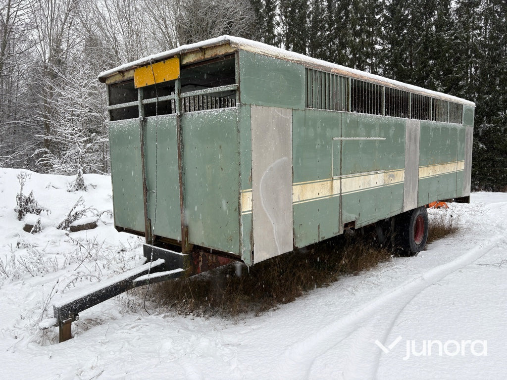Djurtransport - 8m - Remorcă transport animale: Foto 1 Djurtransport - 8m - Remorcă transport animale: Foto 1