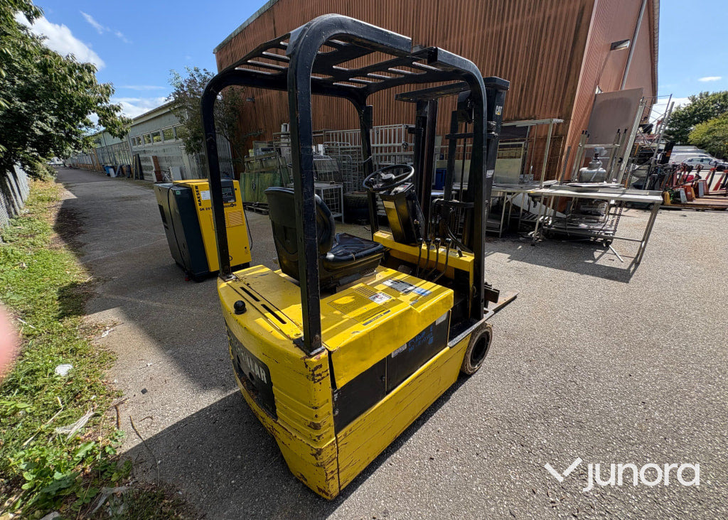 El truck - Caterpillar - Electrostivuitor: Foto 5 El truck - Caterpillar - Electrostivuitor: Foto 5
