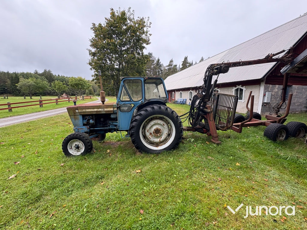 Ford 5000 med skogsvagn och kran - Tractor agricol: Foto 3 Ford 5000 med skogsvagn och kran - Tractor agricol: Foto 3