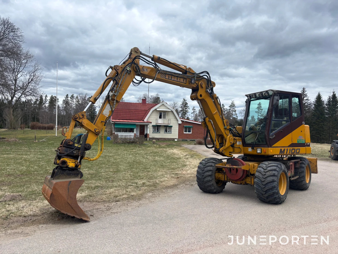 Hjulgrävare Hydrema M1100 inkl redskap - Excavator pe roţi: Foto 1 Hjulgrävare Hydrema M1100 inkl redskap - Excavator pe roţi: Foto 1