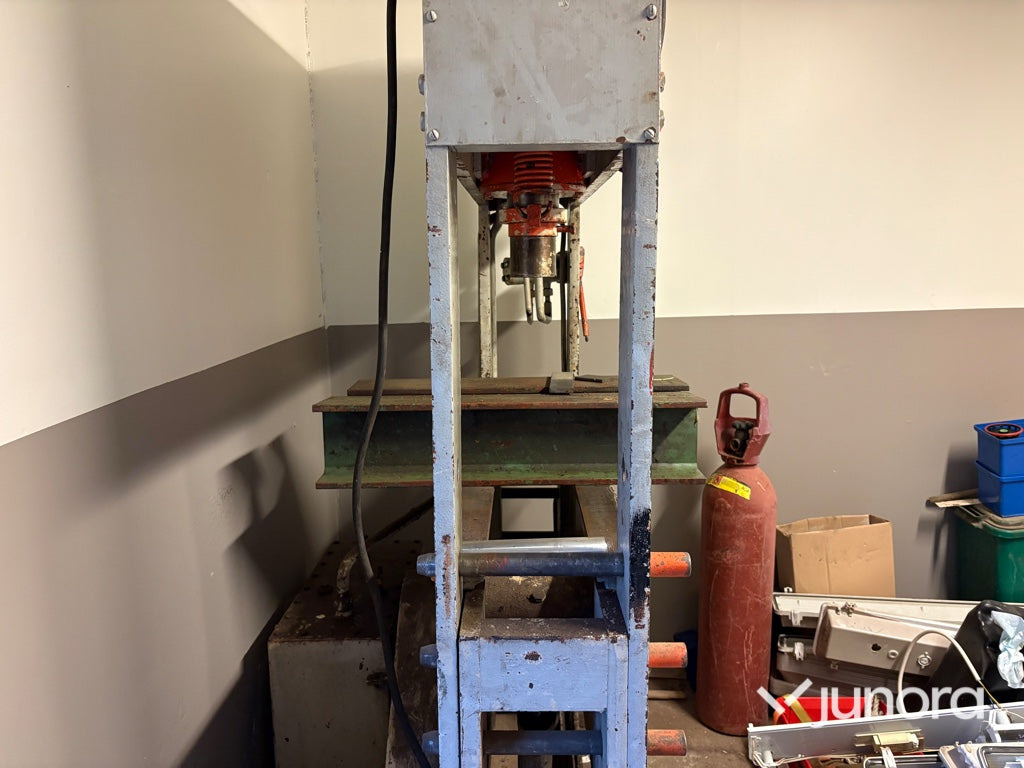 Hydraulpress - Hiab H100E, 100 ton - Abkant: Foto 5 Hydraulpress - Hiab H100E, 100 ton - Abkant: Foto 5