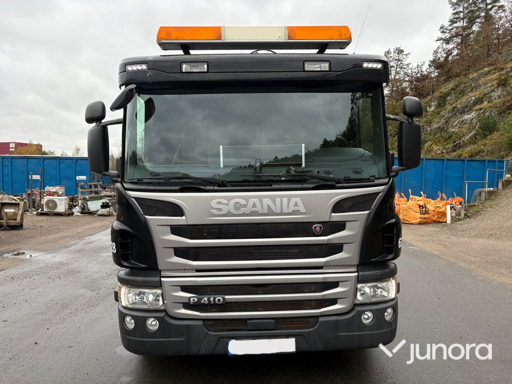 Kranbil - Scania P410 med Hiab 138 - Camion platformă, Camion cu macara: Foto 2 Kranbil - Scania P410 med Hiab 138 - Camion platformă, Camion cu macara: Foto 2