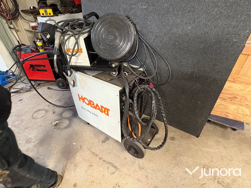 MIG-svets - Hobart, Beta-Mig 4000 - Echipamente pentru sudare: Foto 1 MIG-svets - Hobart, Beta-Mig 4000 - Echipamente pentru sudare: Foto 1