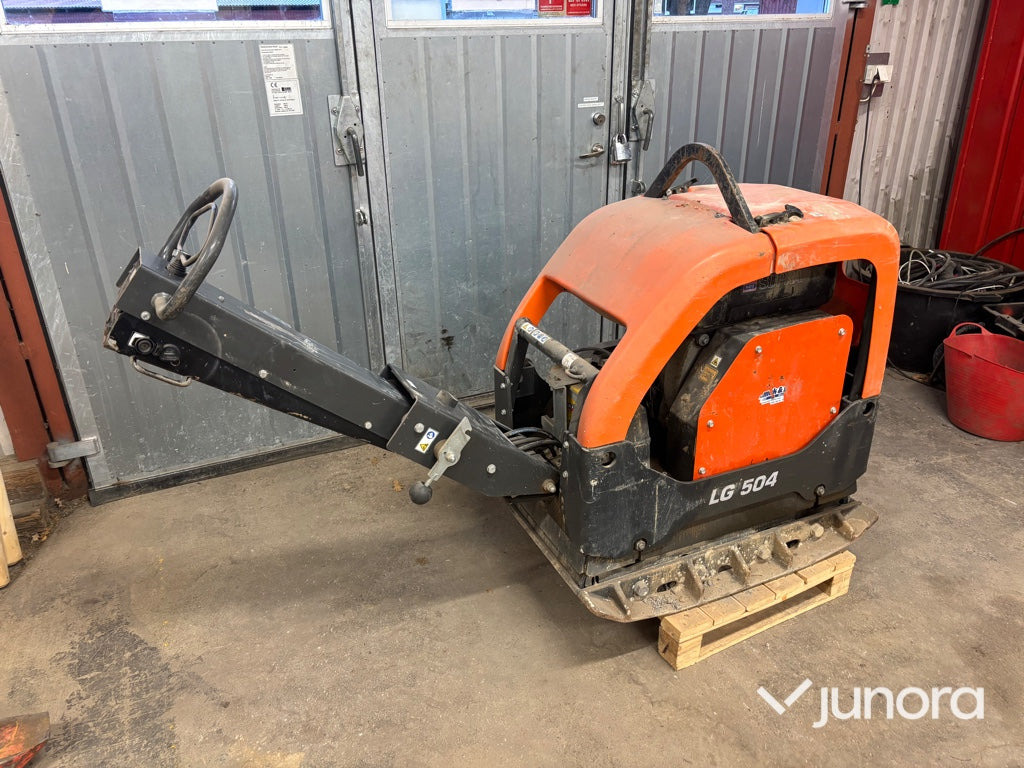 Markvibrator - Husqvarna LG 504 - Placă compactoare: Foto 1 Markvibrator - Husqvarna LG 504 - Placă compactoare: Foto 1