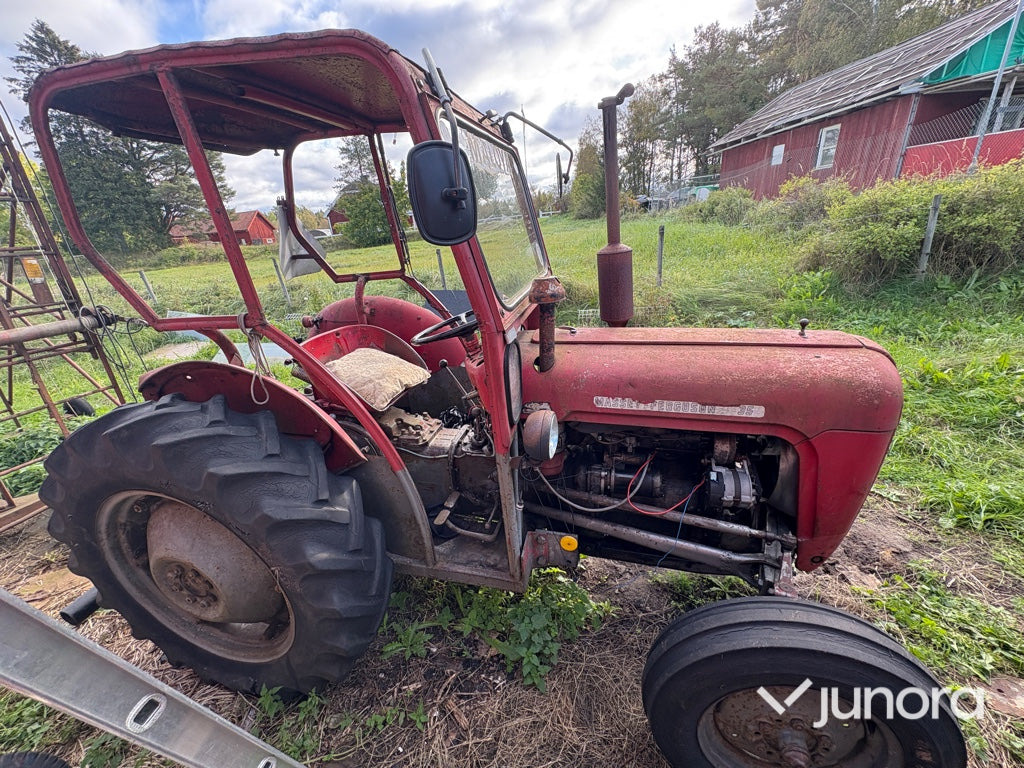 Tractor agricol Massey Ferguson 35 Stand – 1960 årsmodell, klassisk dieseltraktor: Foto 1