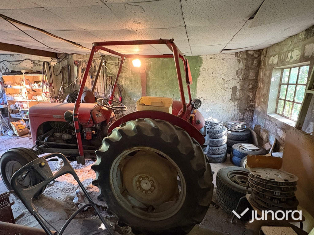 Traktor - Ferguson, Grålle - Tractor agricol: Foto 5 Traktor - Ferguson, Grålle - Tractor agricol: Foto 5