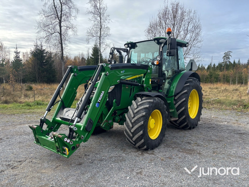 Traktor - John Deere 5125R med lastare & frontlyft - Tractor agricol: Foto 1 Traktor - John Deere 5125R med lastare & frontlyft - Tractor agricol: Foto 1