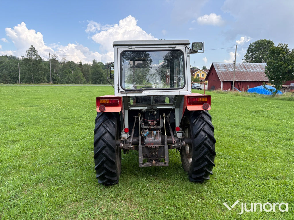 Traktor - Massey Ferguson 240 - Tractor agricol: Foto 5 Traktor - Massey Ferguson 240 - Tractor agricol: Foto 5