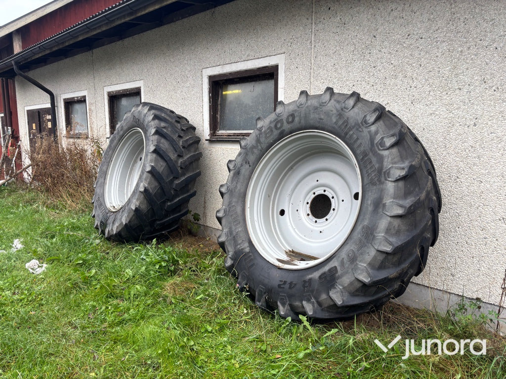 Traktordäck & fälg - Trelleborg TM800 - Roată completă pentru Utilaje agricole: Foto 3 Traktordäck & fälg - Trelleborg TM800 - Roată completă pentru Utilaje agricole: Foto 3