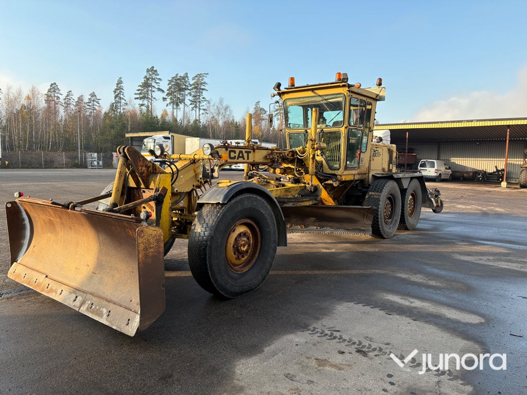 Vägskrapa - Caterpillar, 120G - Screper: Foto 1 Vägskrapa - Caterpillar, 120G - Screper: Foto 1