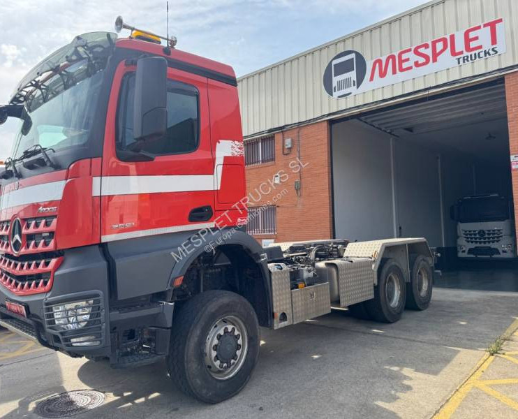 Mercedes Arocs 3551 - Camion basculantă: Foto 1 Mercedes Arocs 3551 - Camion basculantă: Foto 1