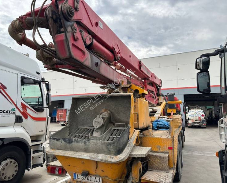 Mercedes SK 2435 K - Autopompă de beton: Foto 2 Mercedes SK 2435 K - Autopompă de beton: Foto 2