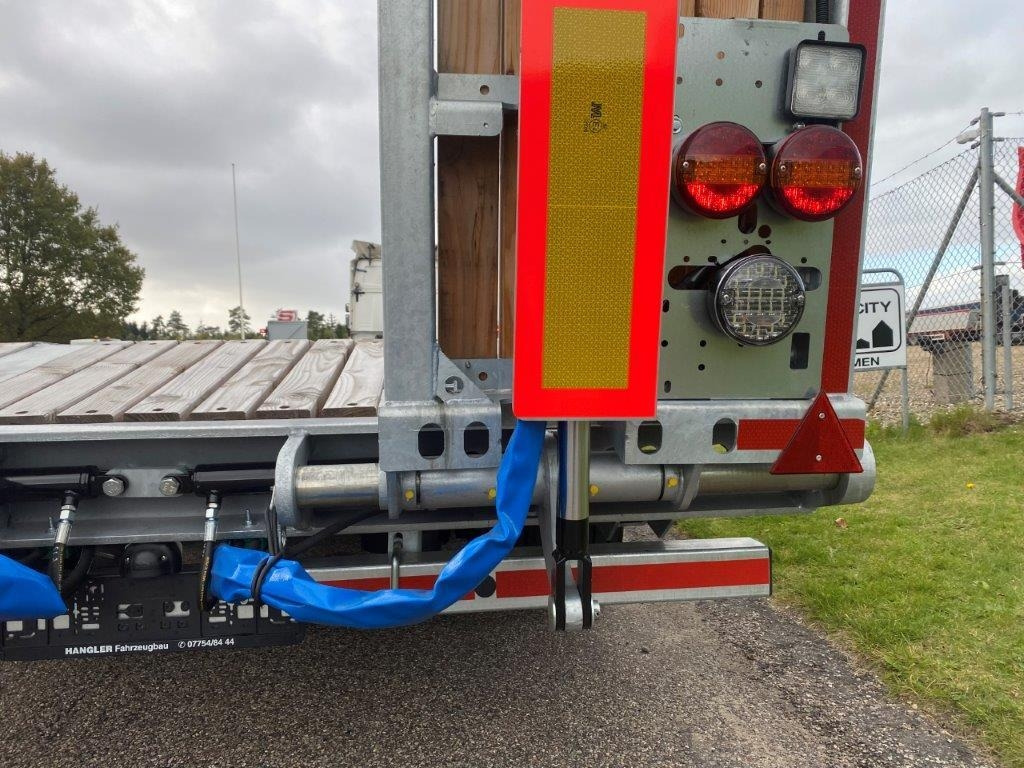 Hangler DTS-H 300 3 akslet hænger med ramper - Remorcă transport agabaritic: Foto 5 Hangler DTS-H 300 3 akslet hænger med ramper - Remorcă transport agabaritic: Foto 5