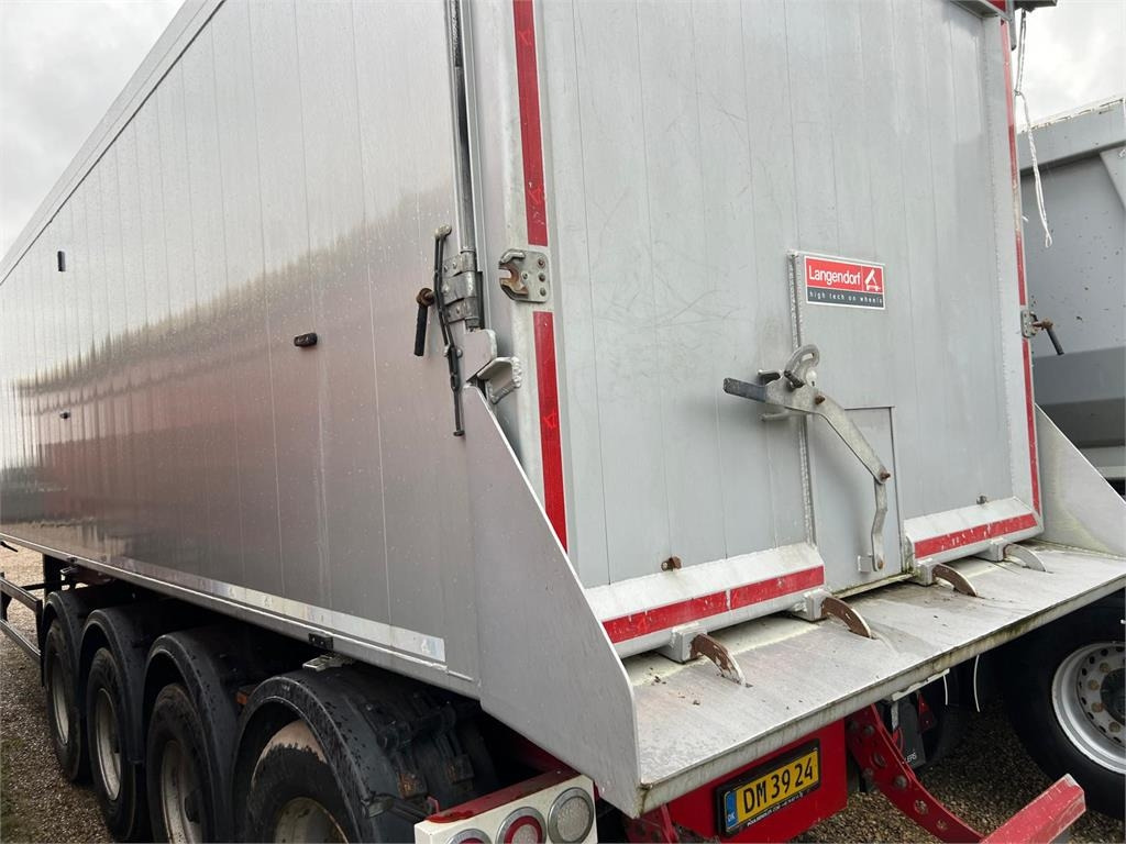 Langendorf SKA36 60m3 alu kasse med plastindlæg - Semiremorcă basculantă: Foto 4 Langendorf SKA36 60m3 alu kasse med plastindlæg - Semiremorcă basculantă: Foto 4
