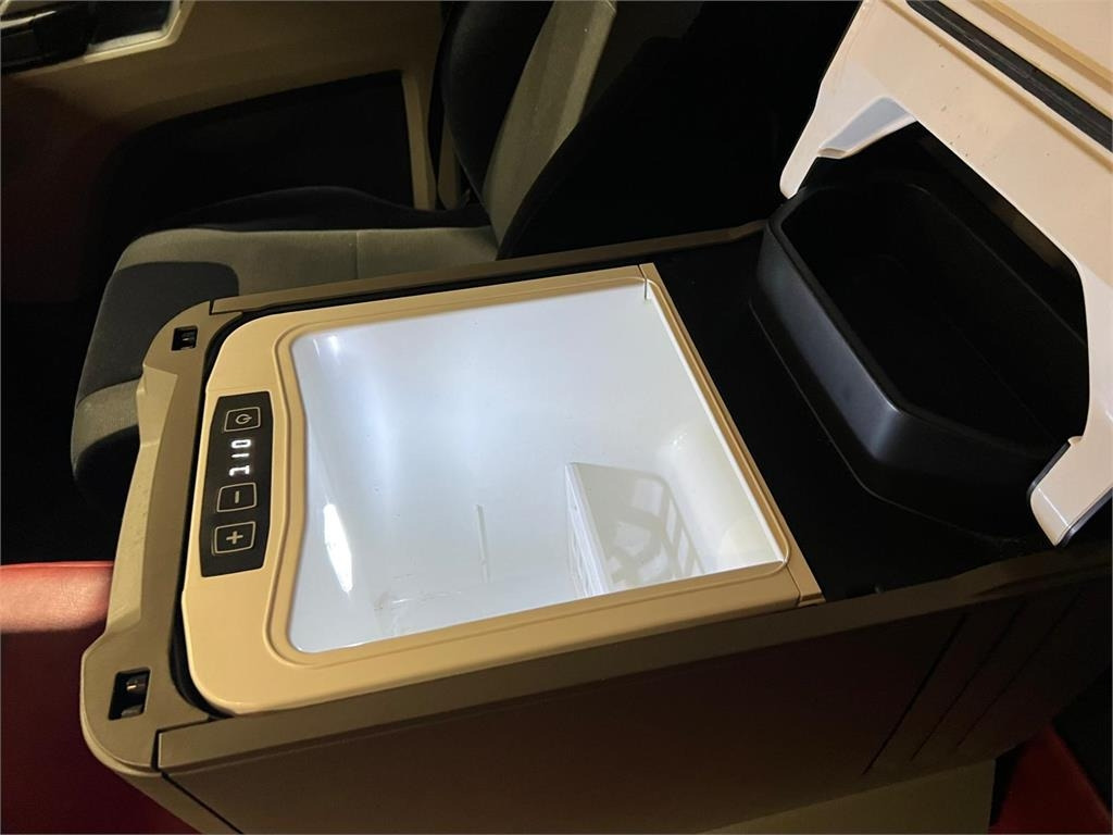 MAN TGL 12-220 BL - Camion cu prelată: Foto 4 MAN TGL 12-220 BL - Camion cu prelată: Foto 4