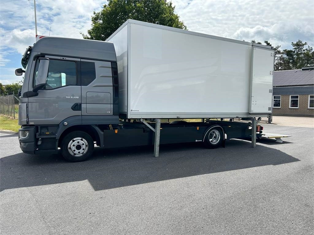 MAN TGL 8-220 4x2 BL incl. 2 stk veksellad - Camion transport containere/ Swap body: Foto 4 MAN TGL 8-220 4x2 BL incl. 2 stk veksellad - Camion transport containere/ Swap body: Foto 4