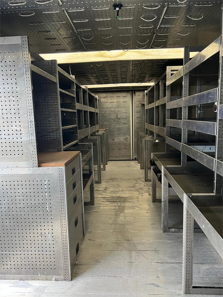 Camion furgon Mercedes-Benz Antos 1824 LnR: Foto 6