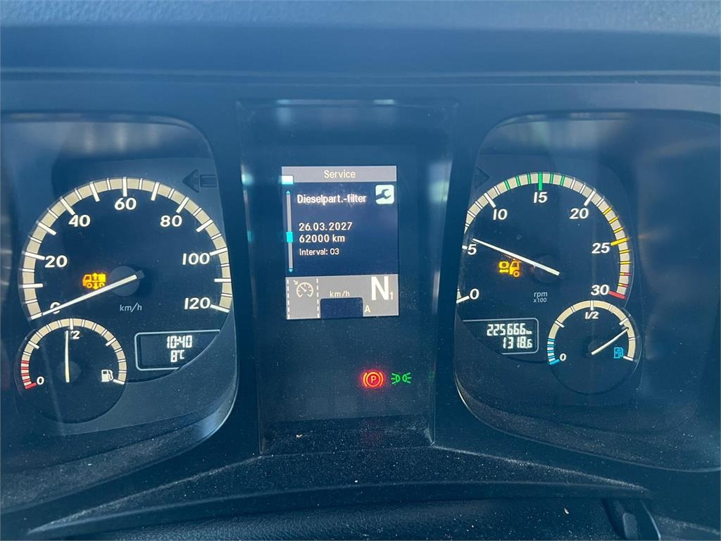 Camion furgon Mercedes-Benz Antos 1827 LnR: Foto 16 Camion furgon Mercedes-Benz Antos 1827 LnR: Foto 16