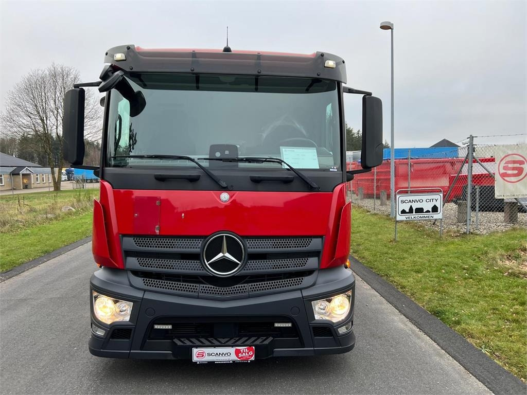 Camion furgon Mercedes-Benz Antos 1827 LnR: Foto 10 Camion furgon Mercedes-Benz Antos 1827 LnR: Foto 10