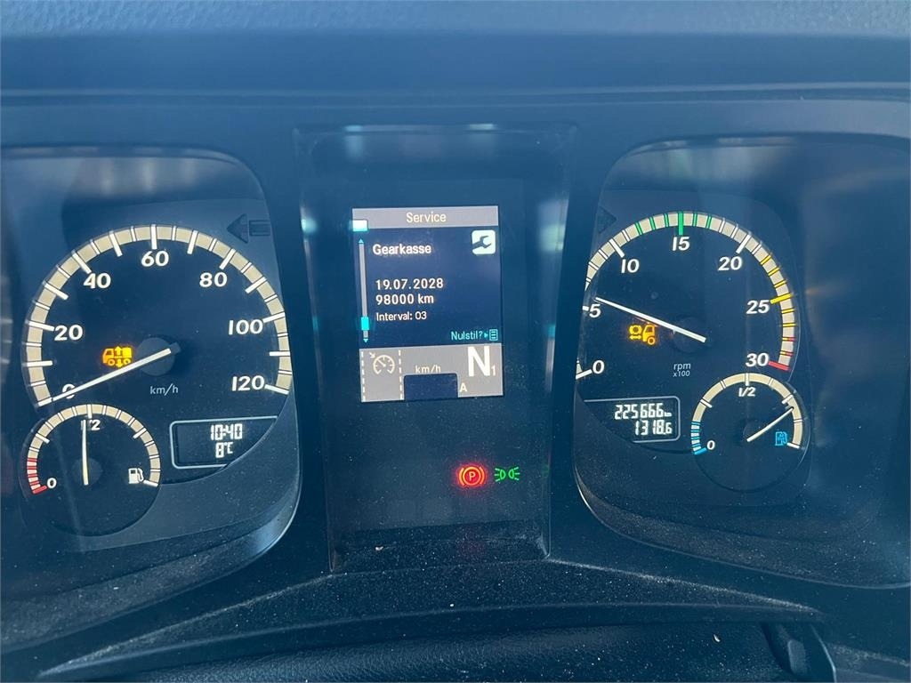 Camion furgon Mercedes-Benz Antos 1827 LnR: Foto 18 Camion furgon Mercedes-Benz Antos 1827 LnR: Foto 18