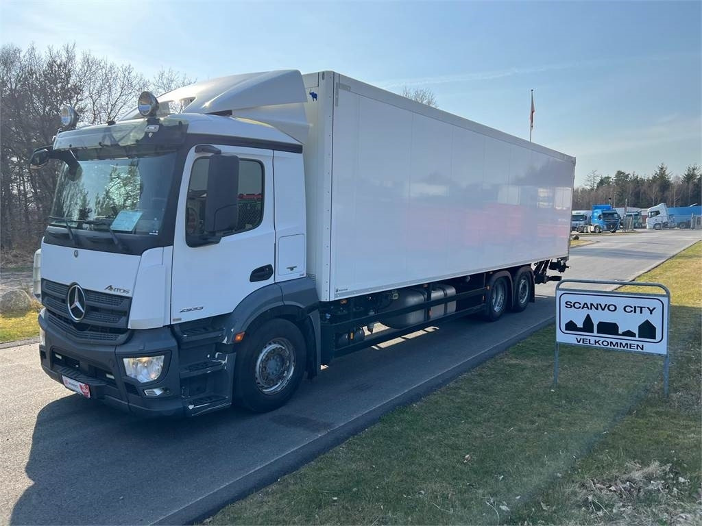 Mercedes-Benz Antos 2533 L - Camion furgon: Foto 1 Mercedes-Benz Antos 2533 L - Camion furgon: Foto 1