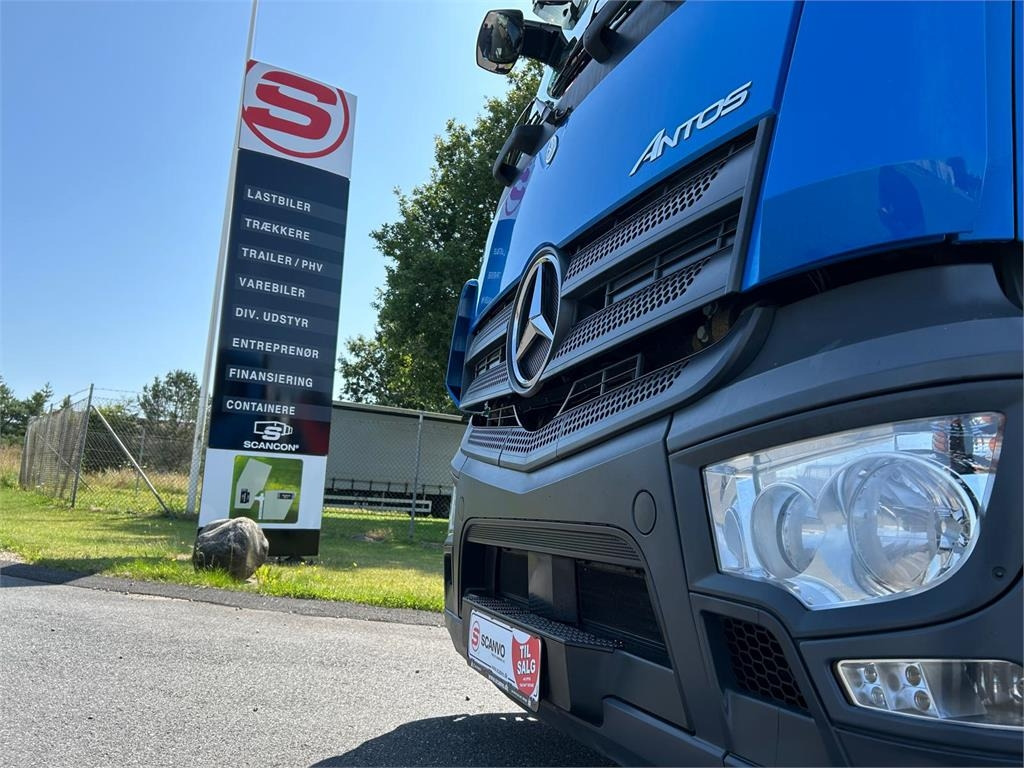 Mercedes-Benz Antos 2546 - Hiab 192 E kran - Camion container de gunoi: Foto 4 Mercedes-Benz Antos 2546 - Hiab 192 E kran - Camion container de gunoi: Foto 4